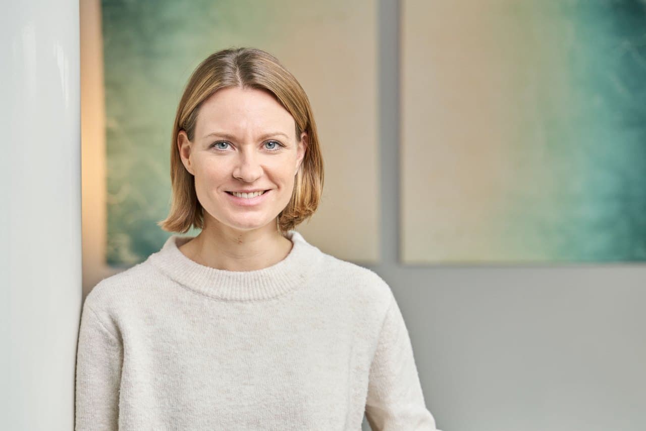 Jennifer Rohdenburg, Systemische Business Coach, lächelt in die Kamera